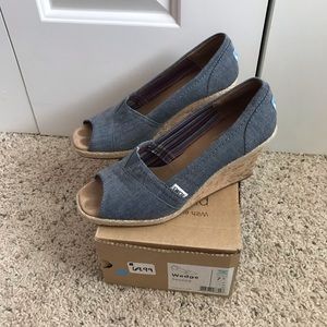 Toms  Wedges